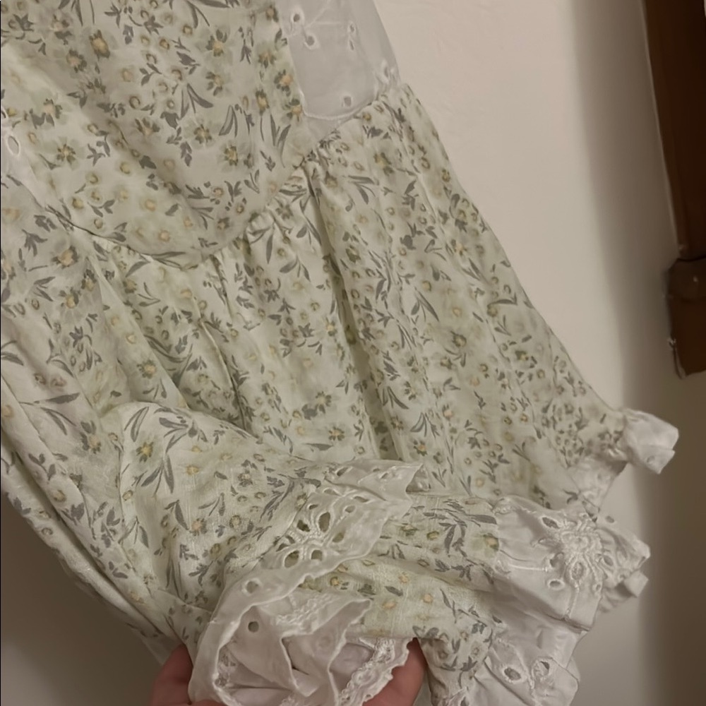 Floral Ruffle Romper - Picture 5 of 5